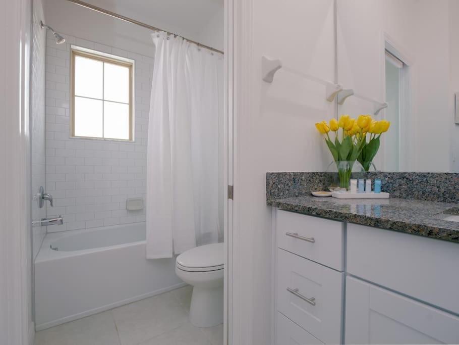 Modern Oasis! 3Br Townhouse In A Lagoon Community Wesley Chapel Exterior photo